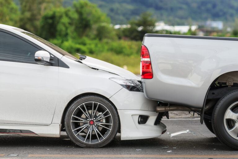 Read more about the article What Kind of Damages Can Your Car Suffer in a Front-End Collision?