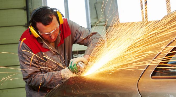 Read more about the article EVERYTHING YOU NEED TO KNOW ABOUT UNIBODY REPAIR